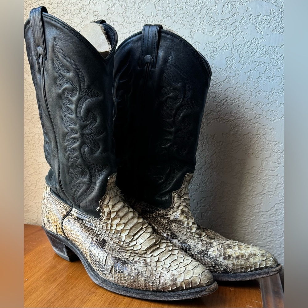 Boa Boots